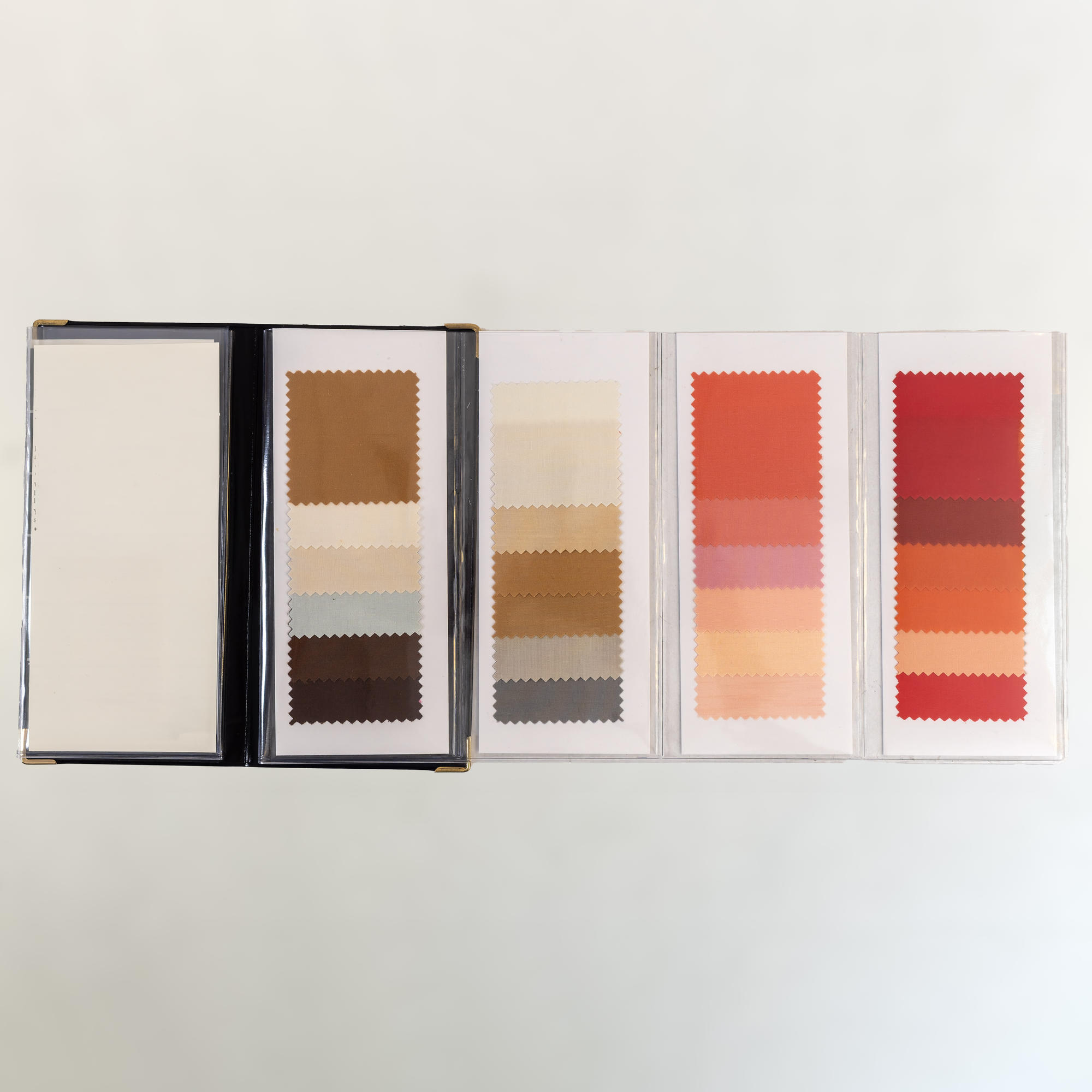 Warm Spring Extended Seasonal Wallet second palette with wallet