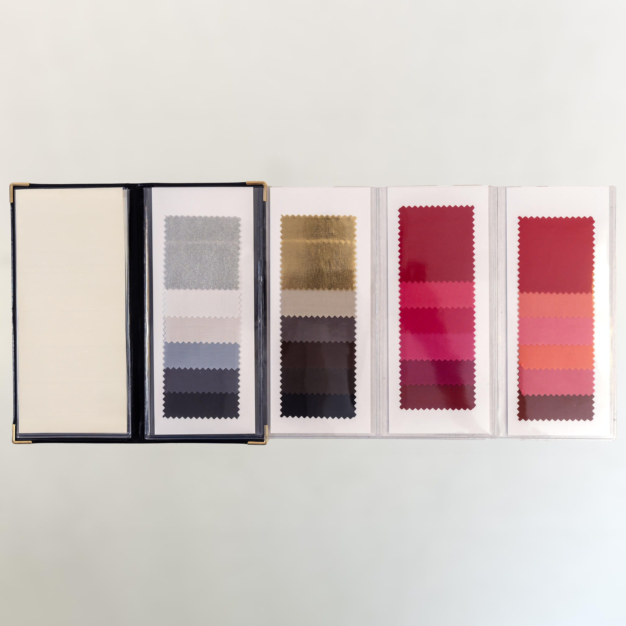 Deep Winter Extended Seasonal Wallet first palette with wallet
