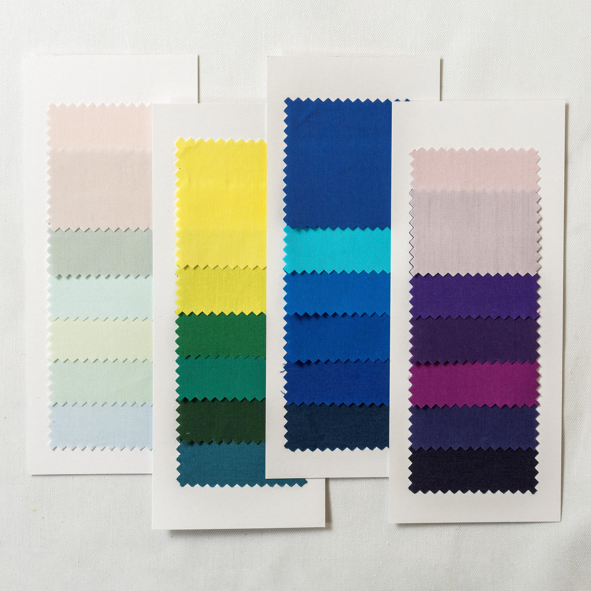 Deep Winter Extended Seasonal Wallet second palette